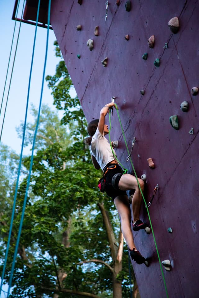 Bouldering trening u PEK SOKO klubu - sportsko penjanje na bolderani